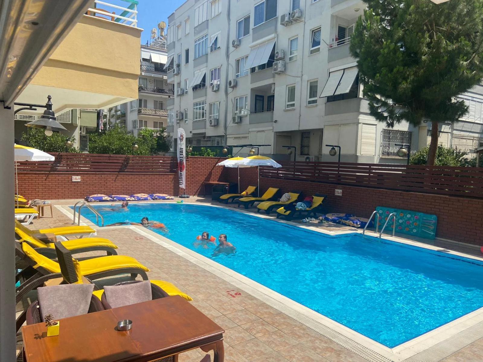 Cleopatra Ada Leilighetshoteller Alanya